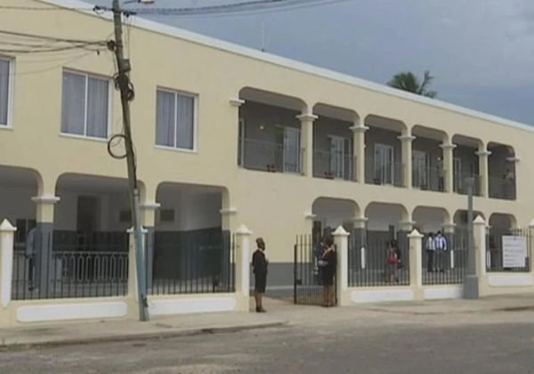 Presidente da República cancela decreto  e posse da nova PGR