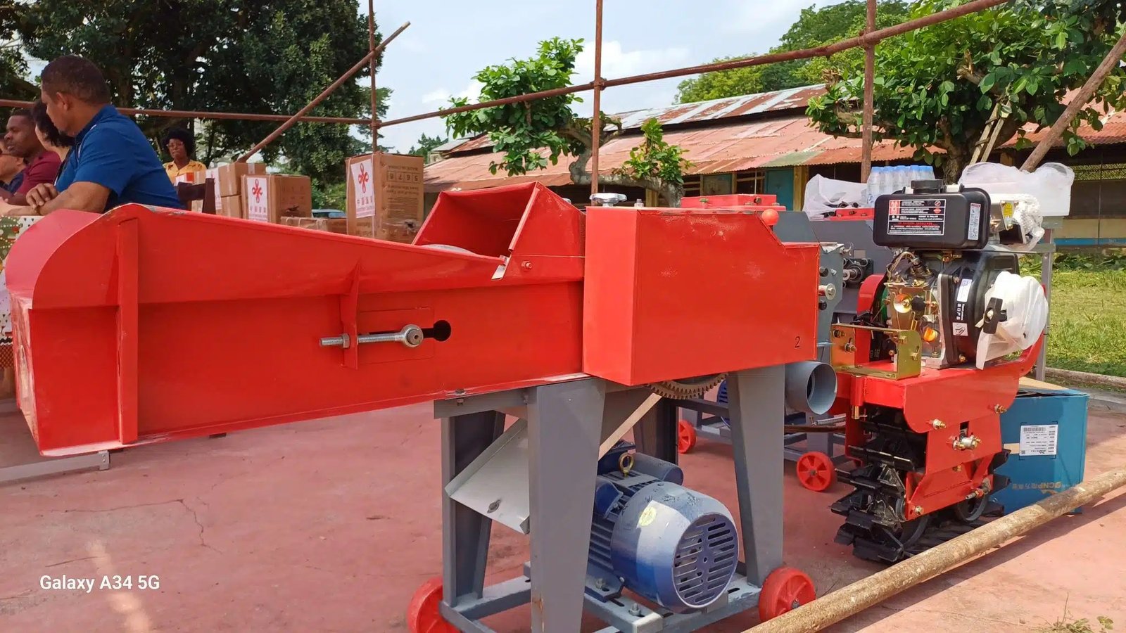 Maquinarias e novas tecnologias para aumentar a produção agrícola e estimular o rendimento